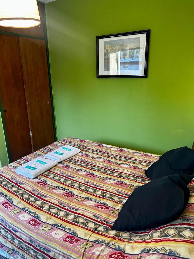 ホテル Amancay Hostal Patagonico エル・カラファテ エクステリア 写真