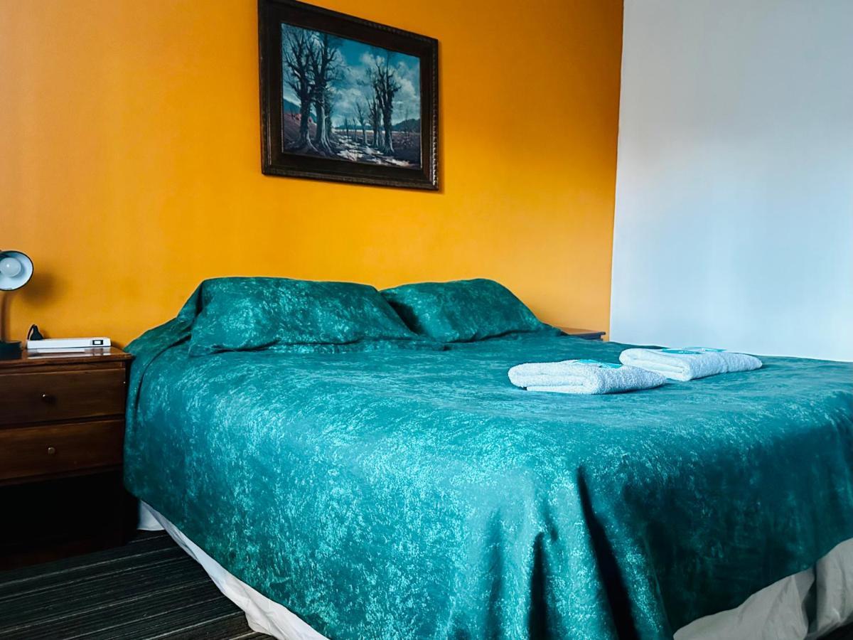 ホテル Amancay Hostal Patagonico エル・カラファテ エクステリア 写真